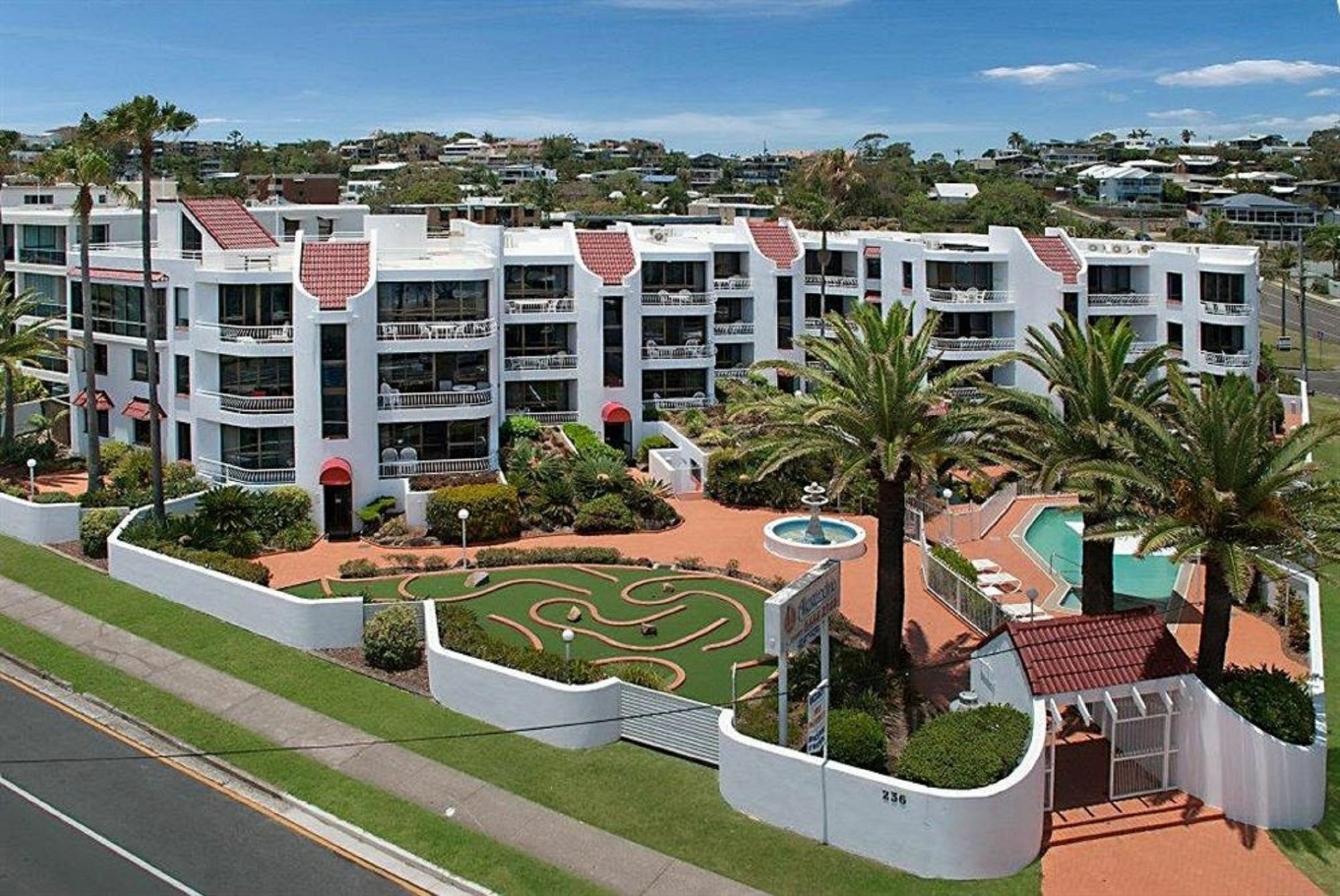 Alexandria Apartments Alexandra Headland Extérieur photo